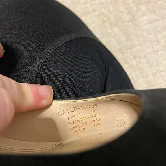 COLE HAAN low heel suede wedge - Picture 4 of 7